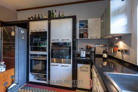 Amazing 5 Bedroom Luxury Villa on 4 Rai of Land