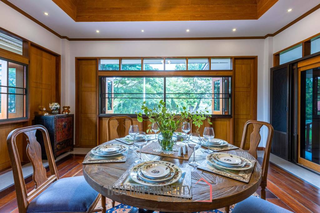 Amazing 5 Bedroom Luxury Villa on 4 Rai of Land