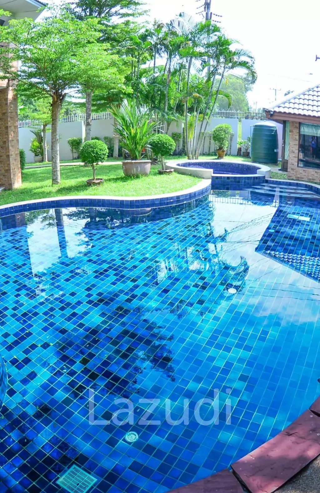 Tawanron Villa for Sale
