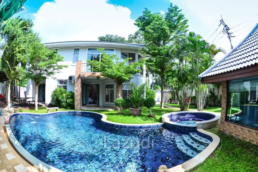 Tawanron Villa for Sale