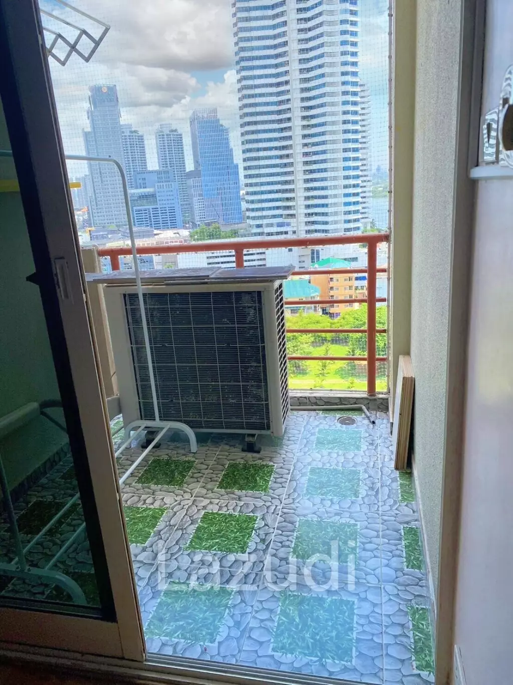 3 Bed 2 Bath 99 SQ.M S.V. City Rama 3