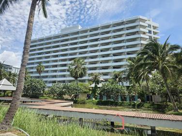Studio Beachfront Condo