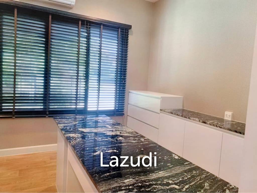3 Bed 3 Bath 424 SQ.M Burasiri Wongwaen Onnut