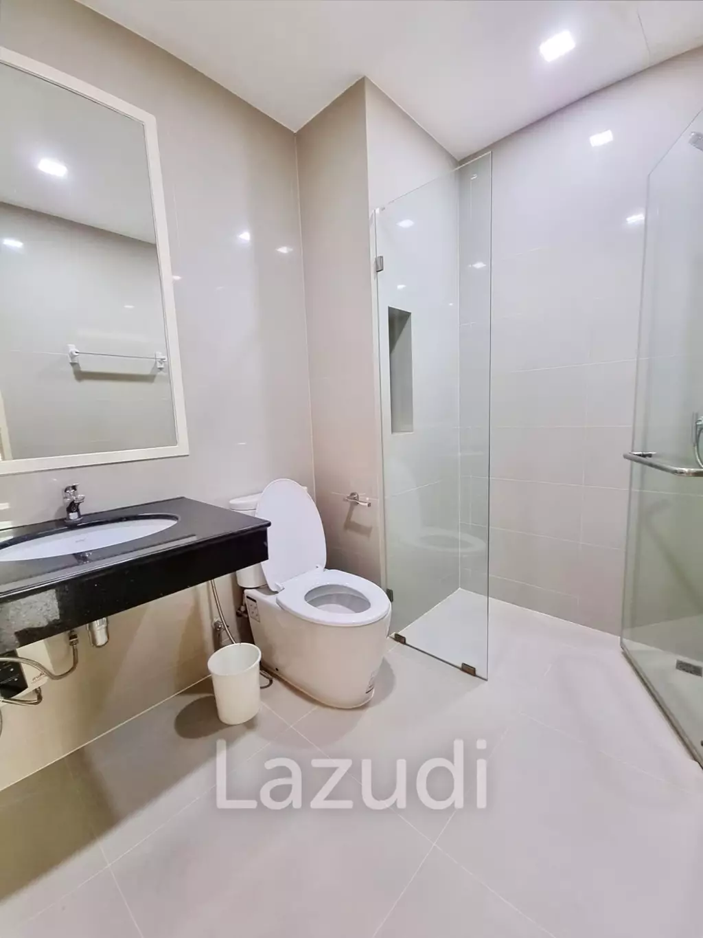 2 Bed 2 Bath 61 SQ.M Ideo Blucove Sukhumvit