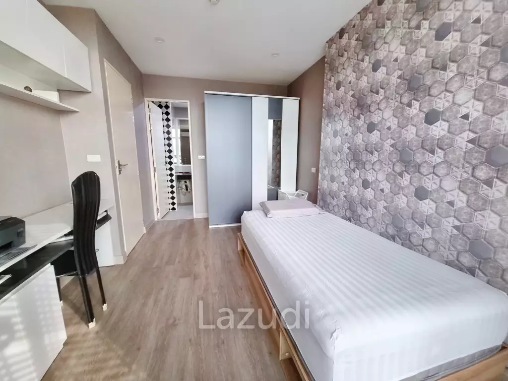 2 Bed 2 Bath 61 SQ.M Ideo Blucove Sukhumvit