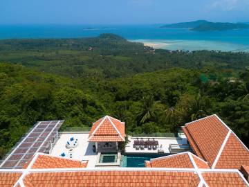 Massive 7 Bedroom Seaview Pool Villa in Taling Ngam for sale
