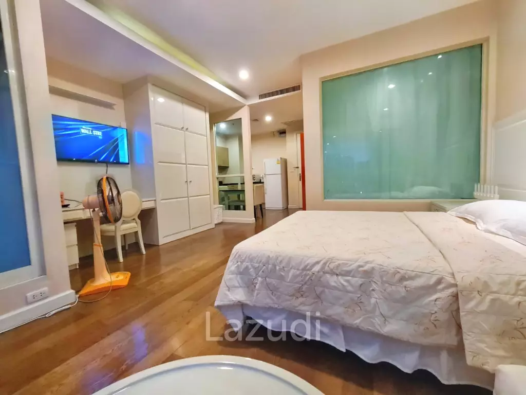 Studio 1 Bath 41 SQ.M The Address Chidlom