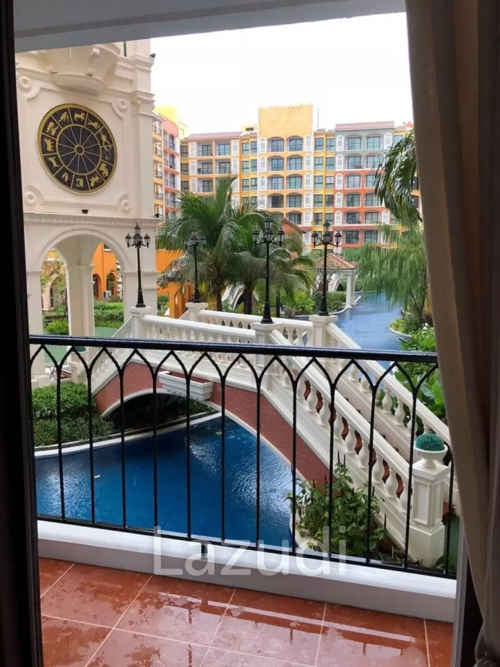 The Venetian Signature Resort Condo for Sale