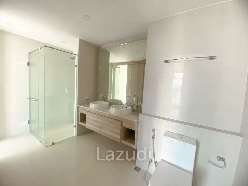 The Riviera Jomtien Condo for Sale