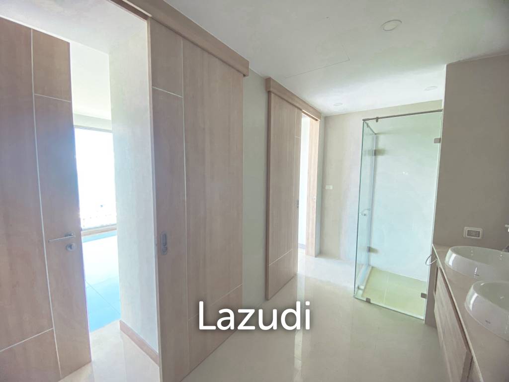 The Riviera Jomtien Condo for Sale