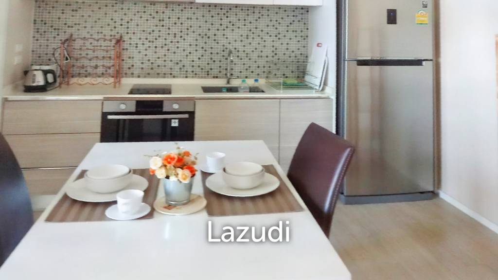 1 bed 1 bath 52 SQ.M The Room Sukhumvit 21
