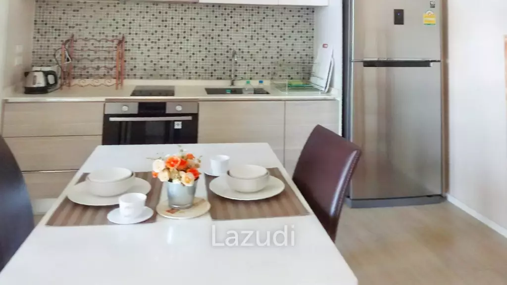 1 bed 1 bath 52 SQ.M The Room Sukhumvit 21