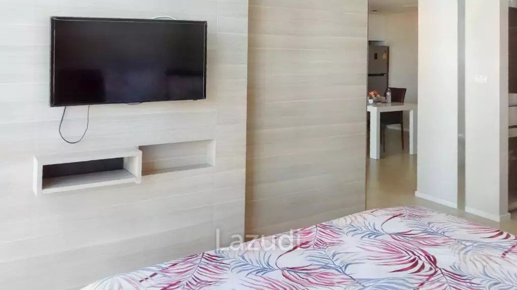 1 bed 1 bath 52 SQ.M The Room Sukhumvit 21