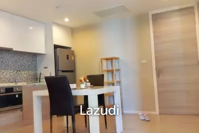 1 bed 1 bath 52 SQ.M The Room Sukhumvit 21