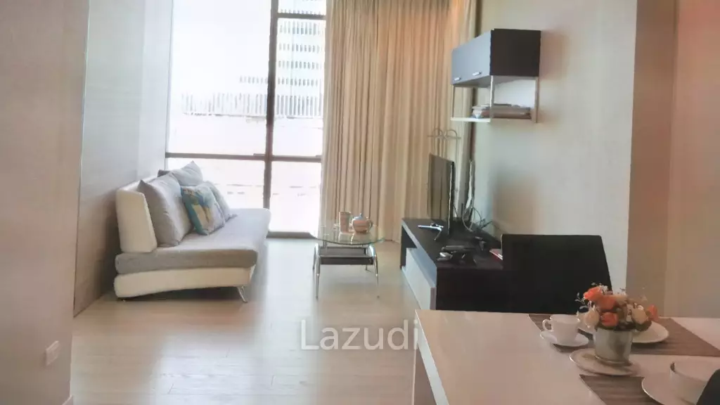 1 bed 1 bath 52 SQ.M The Room Sukhumvit 21
