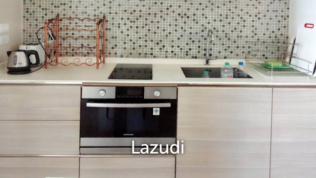 1 bed 1 bath 52 SQ.M The Room Sukhumvit 21