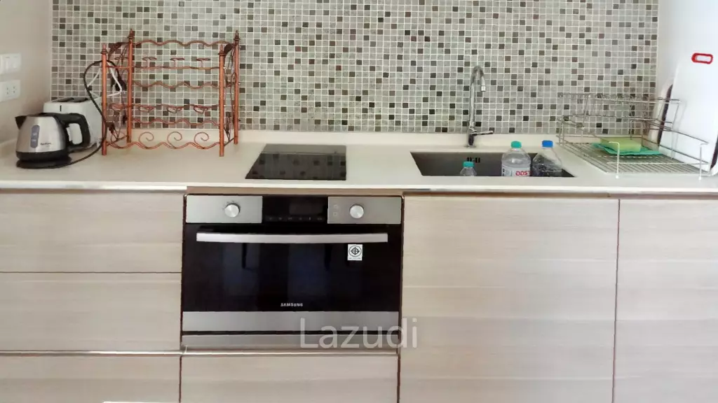 1 bed 1 bath 52 SQ.M The Room Sukhumvit 21