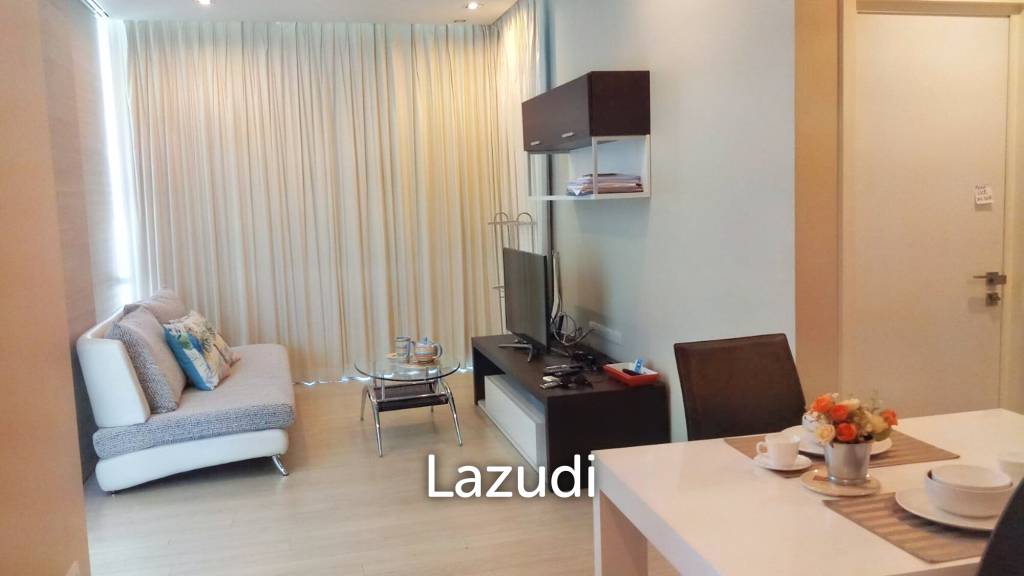 1 bed 1 bath 52 SQ.M The Room Sukhumvit 21