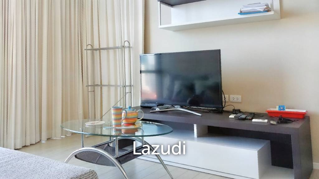 1 bed 1 bath 52 SQ.M The Room Sukhumvit 21
