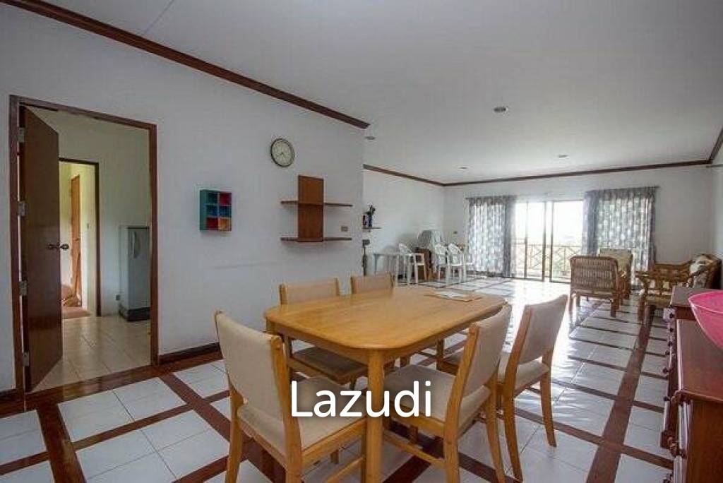 2 Bed Condo on Palm Hills Golf Course