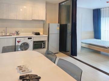 2 Bed 1 Bath 40 SQ.M Life Sukhumvit 48
