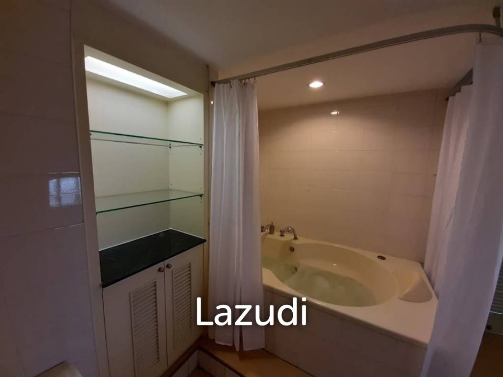 2 Bed 142 SQ.M. Supalai Place Sukhumvit 39