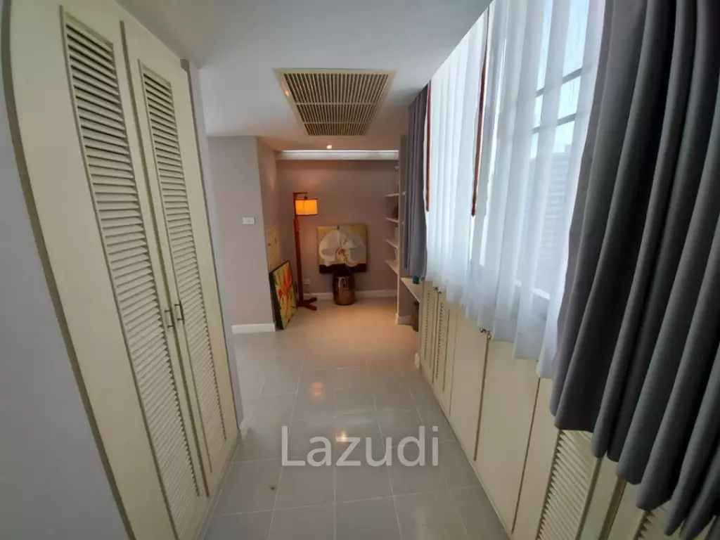 2 Bed 142 SQ.M. Supalai Place Sukhumvit 39