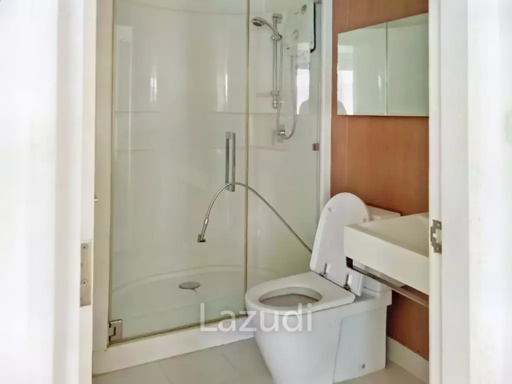2 bed 2 bath 63.84 SQ.M The Bangkok Sathorn-Taksin