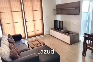 2 bed 2 bath 65 SQ.M life @ sathorn 10