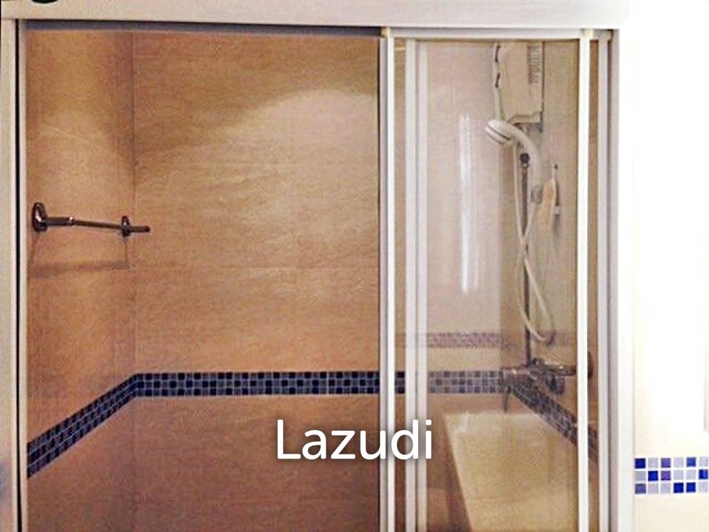 2 bed 2 bath 65 SQ.M life @ sathorn 10