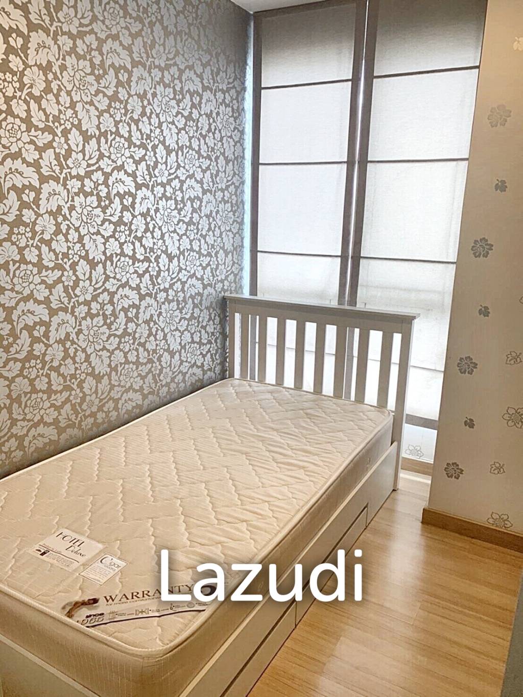 2 bed 2 bath 65 SQ.M life @ sathorn 10