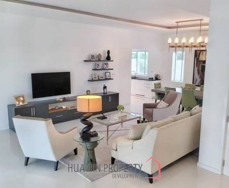 ARIA HUA HIN : 3 bed pool villa