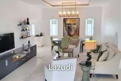 ARIA HUA HIN : 3 bed pool villa