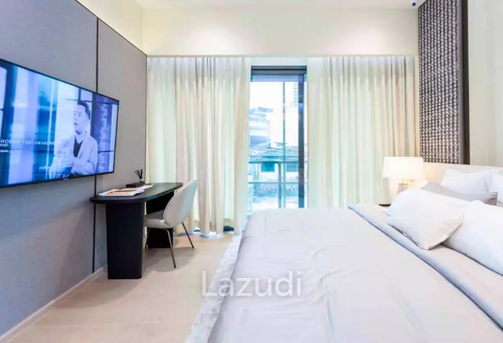 1 Bed 1 Bath 50.73 SQ.M. The Strand Thonglor