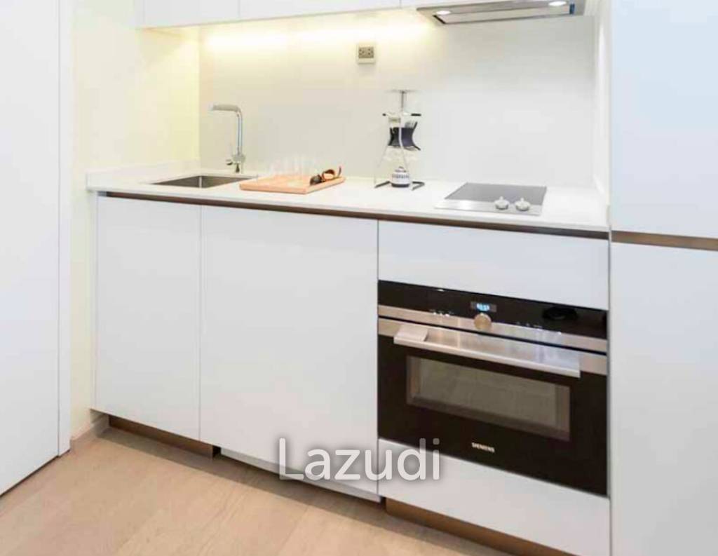 1 Bed 1 Bath 50.73 SQ.M. The Strand Thonglor