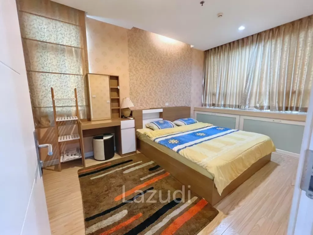 1 bed 1 bath 39 SQ.M T.C. Green Condominium