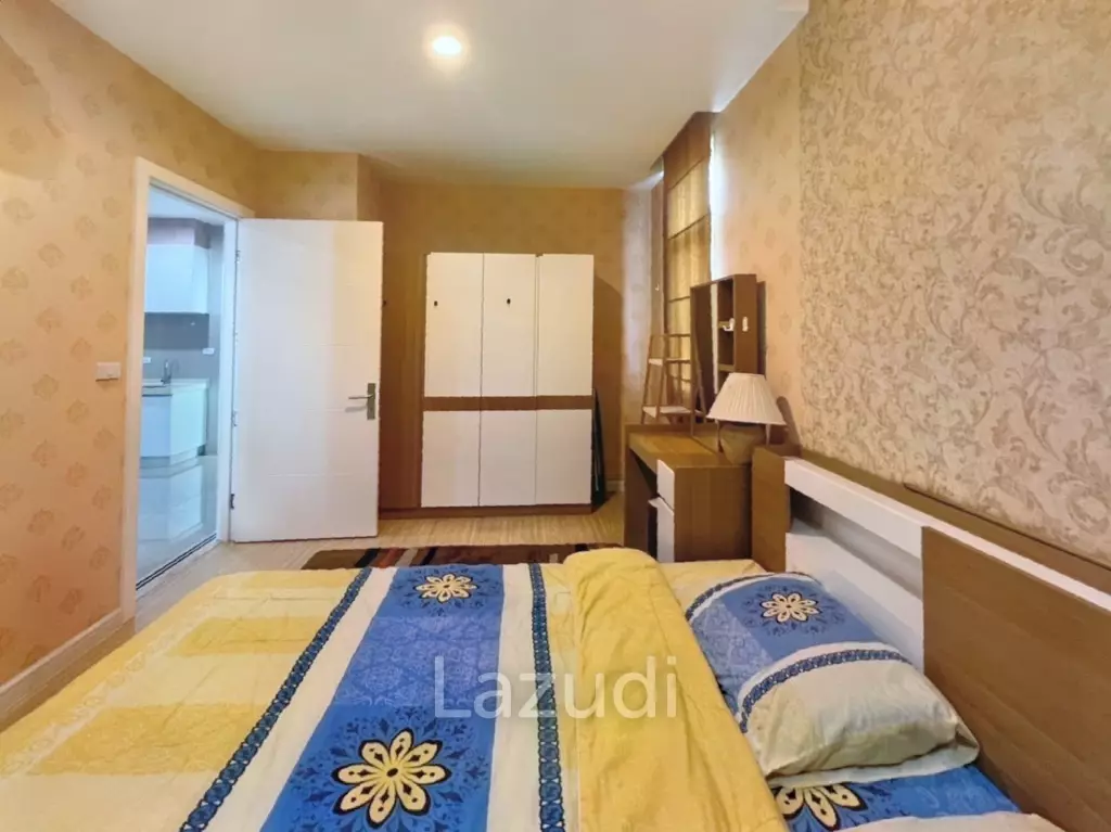 1 bed 1 bath 39 SQ.M T.C. Green Condominium