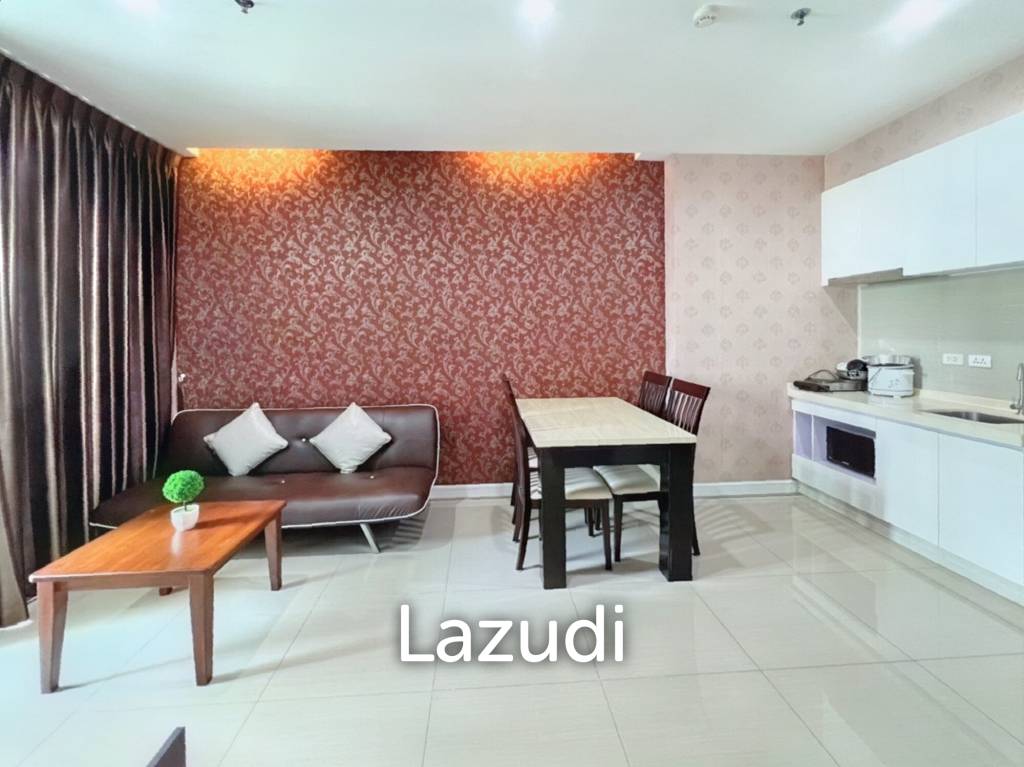 1 bed 1 bath 39 SQ.M T.C. Green Condominium