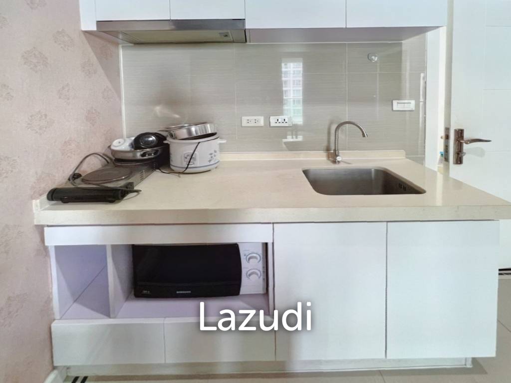 1 bed 1 bath 39 SQ.M T.C. Green Condominium