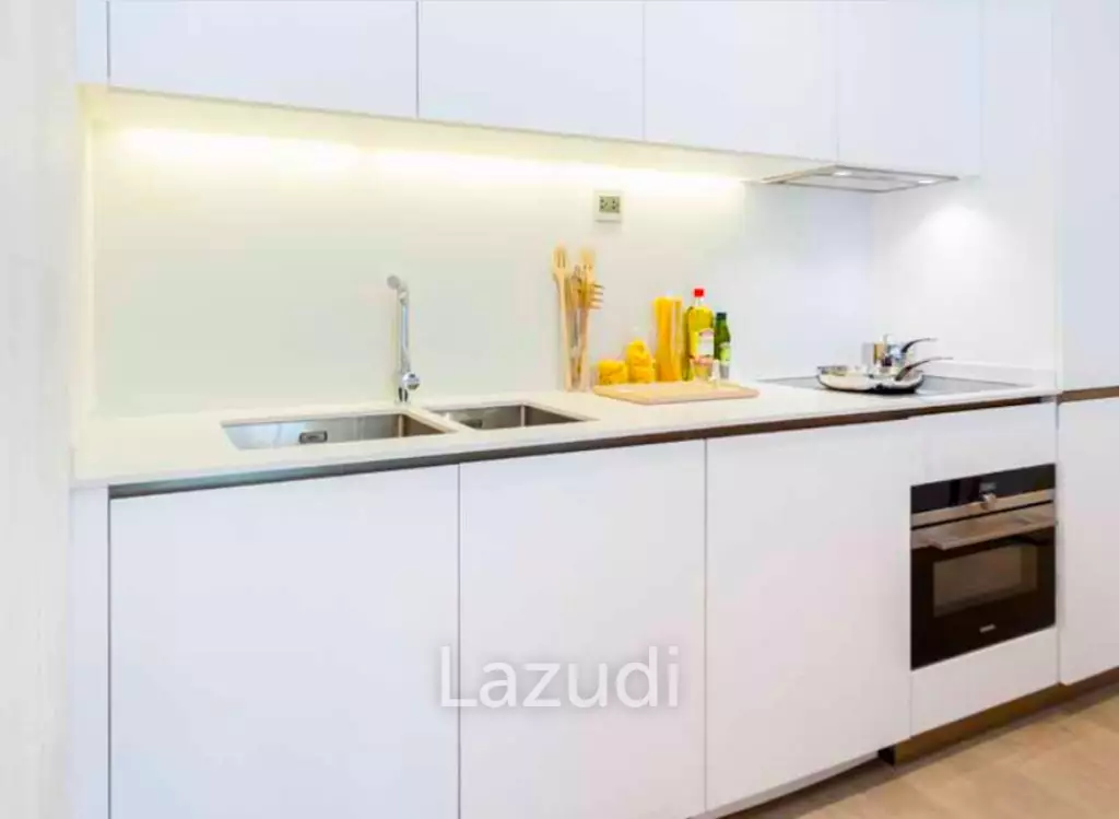 2 Bed 2 Bath 90.76 SQ.M. The Strand Thonglor