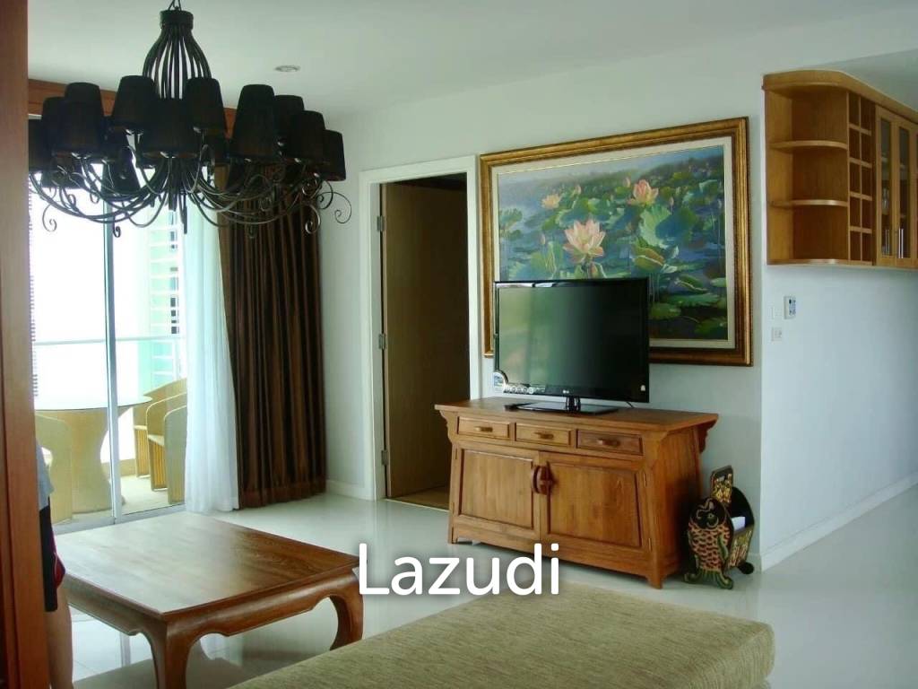 THE BREEZE CONDO : 3 bed near the beach