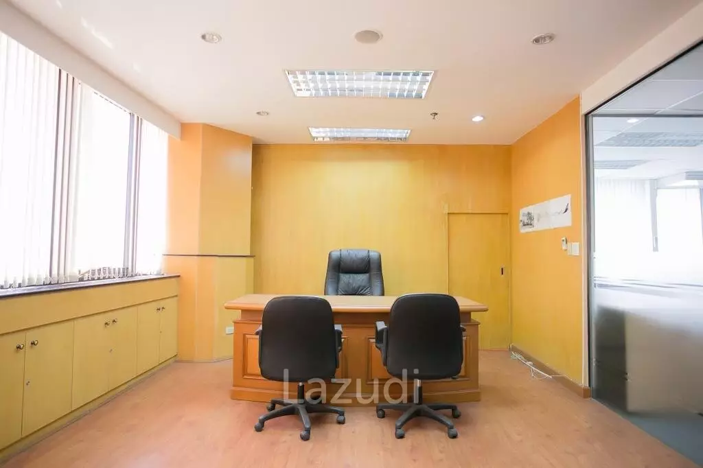 Office 403 SQ.M. at Chamnan Phenjati Business Center