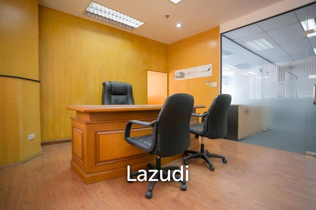Office 403 SQ.M. at Chamnan Phenjati Business Center