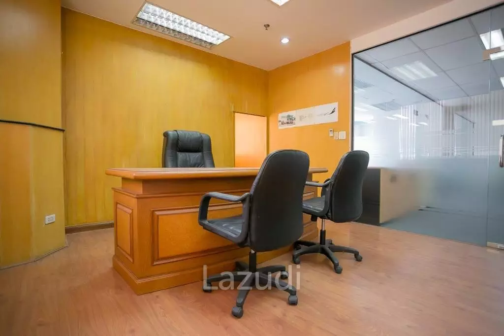 Office 403 SQ.M. at Chamnan Phenjati Business Center