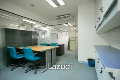 Office 403 SQ.M. at Chamnan Phenjati Business Center
