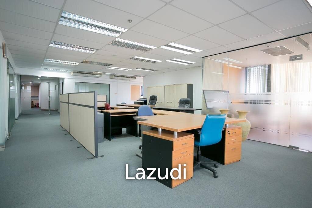 Office 403 SQ.M. at Chamnan Phenjati Business Center