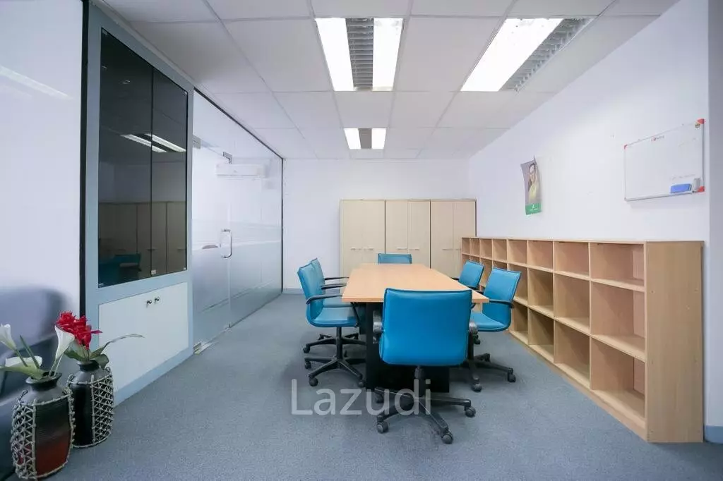 Office 403 SQ.M. at Chamnan Phenjati Business Center