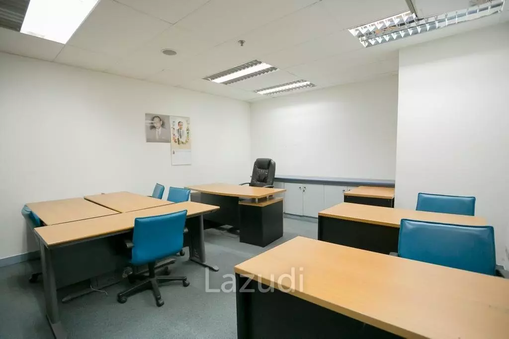 Office 403 SQ.M. at Chamnan Phenjati Business Center