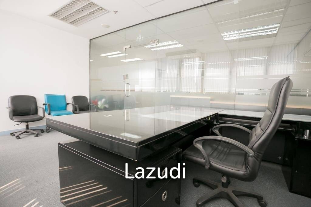 Office 403 SQ.M. at Chamnan Phenjati Business Center