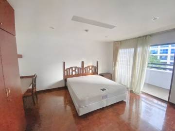 3 bed 3 bath 250 SQ.M Tubtim Mansion